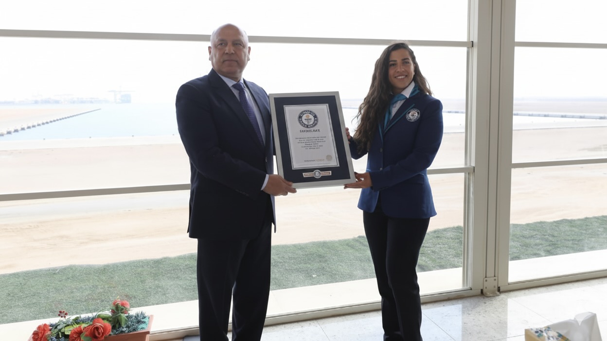 "ميناء السخنة" المصري يدخل موسوعة غينيس لـ"أعمق حوض سفن" 