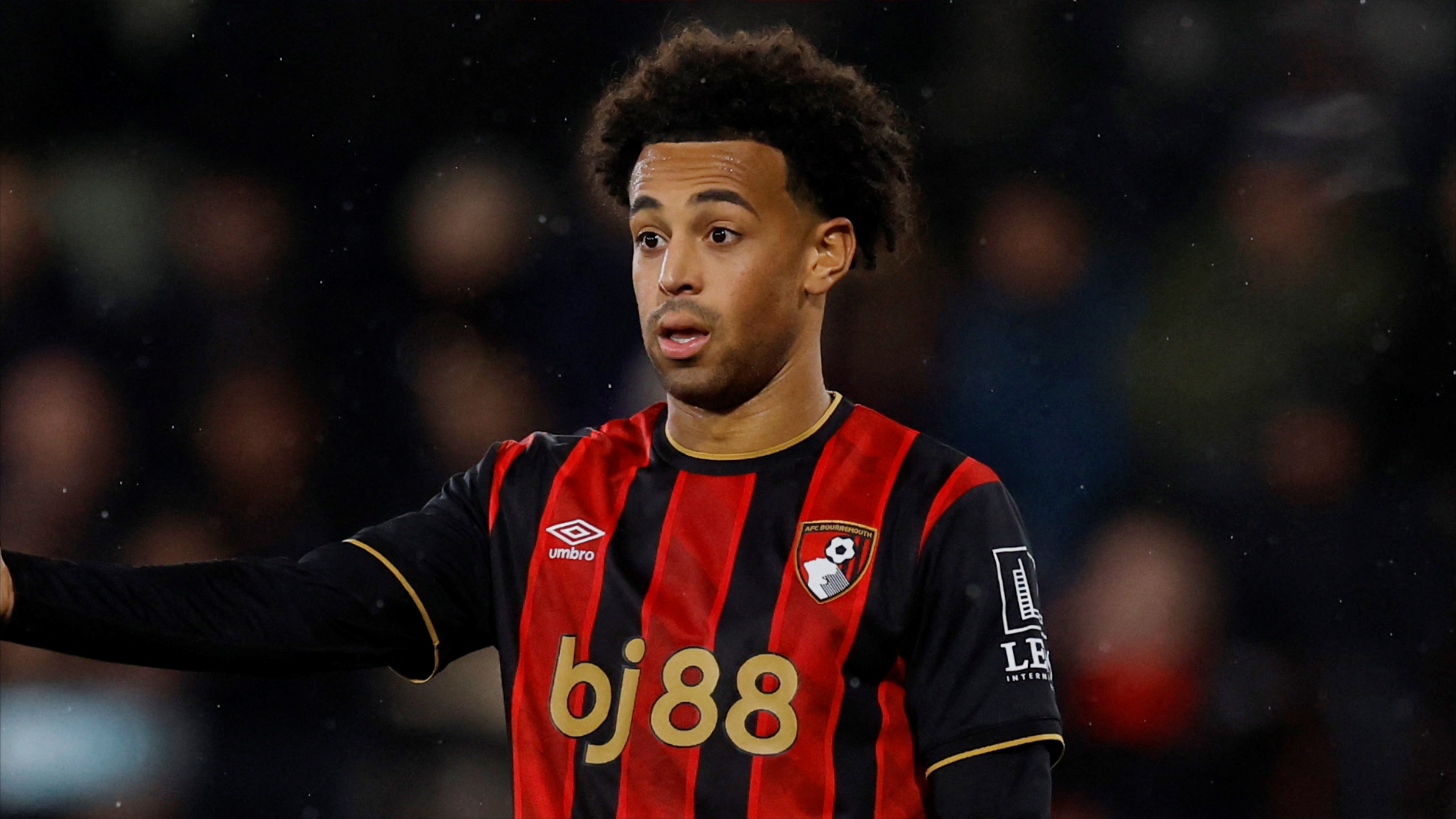 صفقة مفاجئة لمانشستر يونايتد 