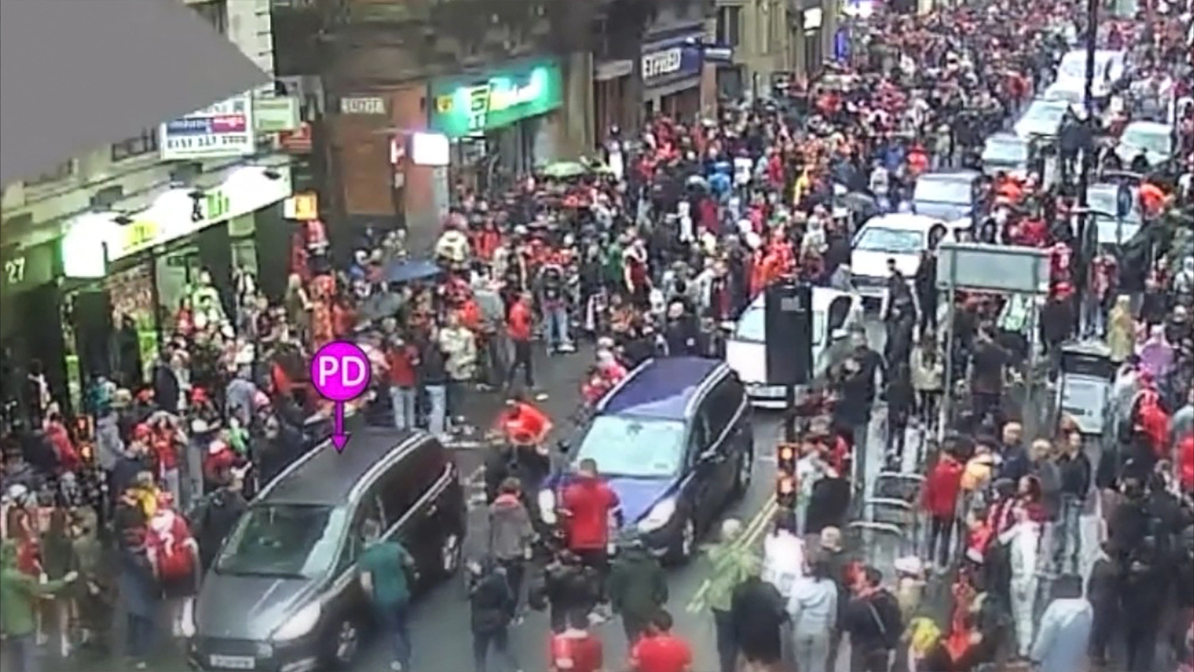 السجن لـ"سارق" فرحة ليفربول 