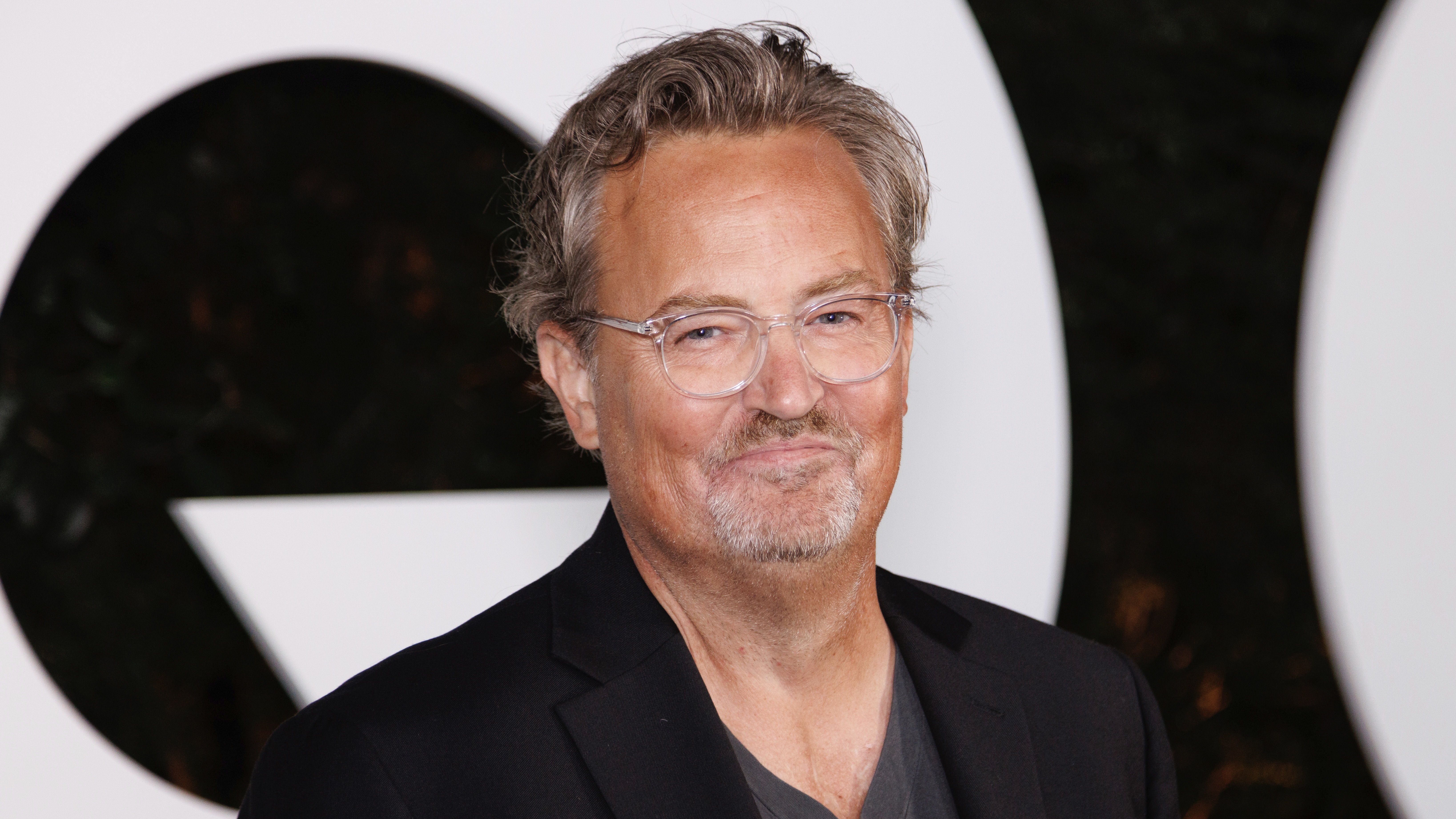 "كارثة الكيتامين" تطيح بطبيب ماثيو بيري 